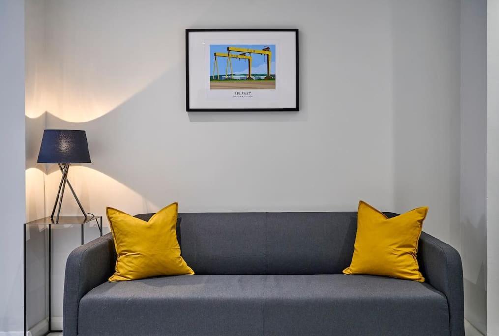 Luxury Lets - Windsor Townhouse * Belfast