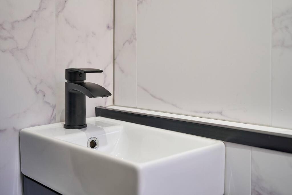 Holiday home Luxury Lets - Windsor Townhouse *