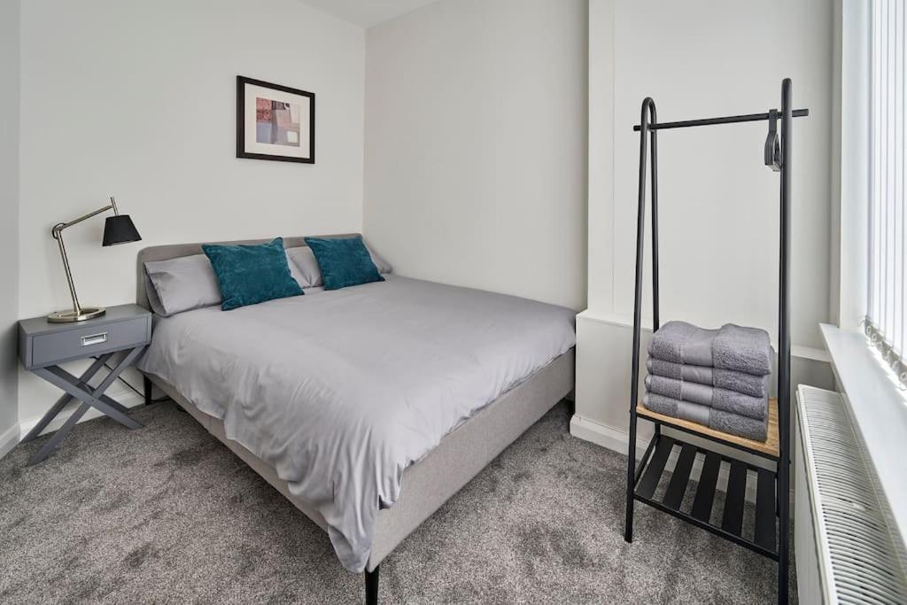 Luxury Lets - Windsor Townhouse